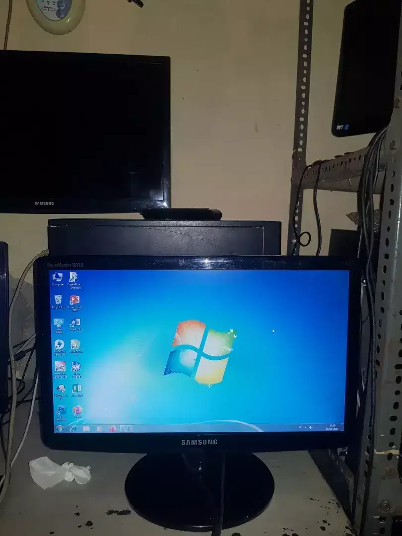 Monitor Samsung 19 inc - Image 2 of 2