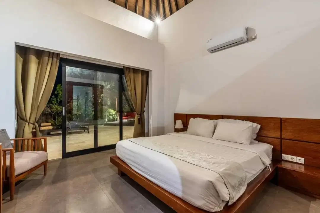 Luxury 4-Bedroom Leasehold Villa in Ungasan - Image 8 of 10