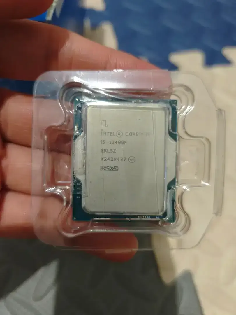 Intel Core i5-12400F (Fullset Box + i5 BEKAS + Stock Cooler Baru) - Image 4 of 8