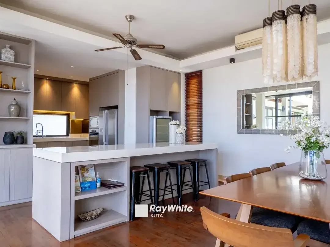 Ocean View Luxury Villa in Jimbaran - Image 3 of 10