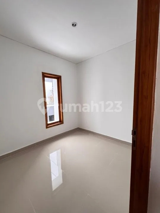 Disewakan Rumah Baru Siap Huni Dkt Livingword Denpasar - Image 3 of 4