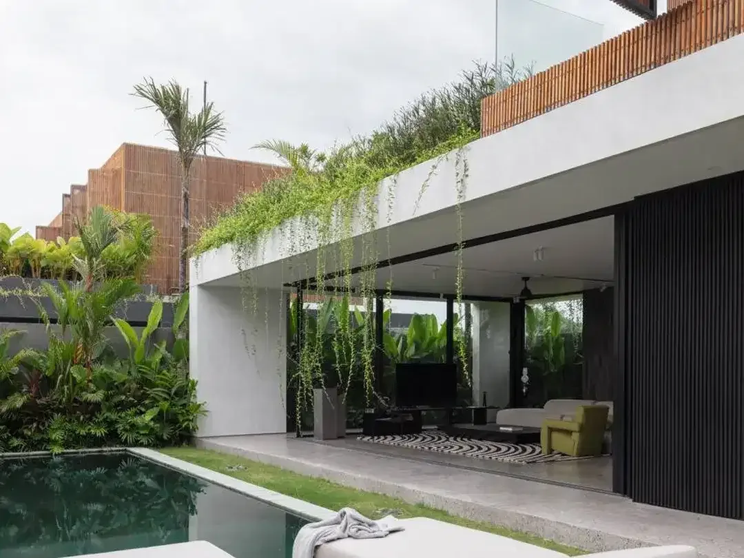LUXURY OCEAN VIEW VILLA IN NUANU CITY TABANAN - Image 1 of 10