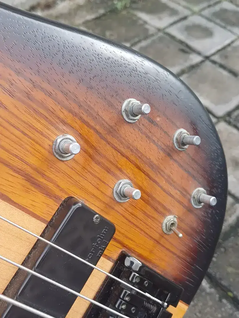 Jual bass cort C5 Plus 24 Fret Aktif/Pasif (minus baca deskripsi) - Image 2 of 6