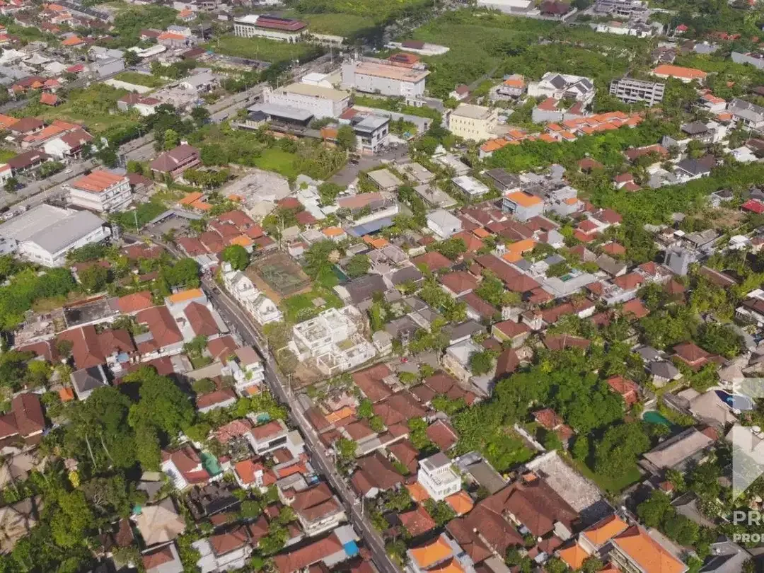 Tanah Kavling Kecil di Tepi Pantai Seminyak Bali Dijual Hak Milik - Image 5 of 10