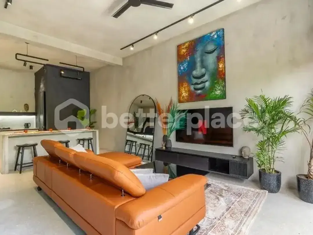 Prestigious 4-Bedroom Canggu Villa with Elegant Enclosed Living Spaces, Luxury Amenities, and Strong Real Estate Investment Opportunity in Bali - Image 5 of 10