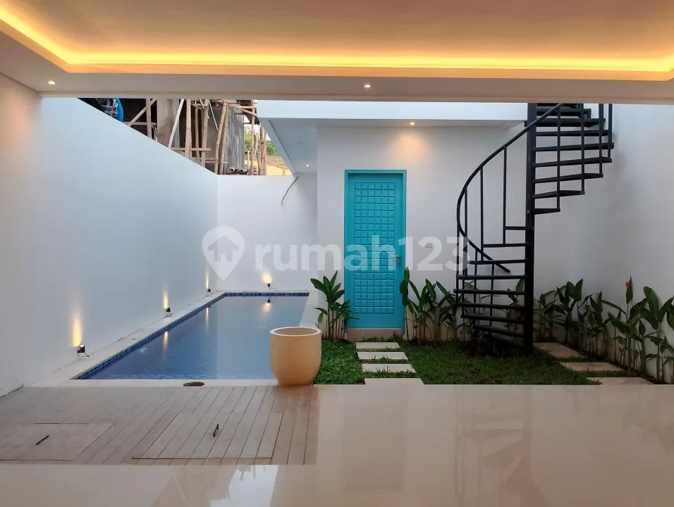 Dijual - Minimalist Villa With Rooftop di Ungasan - Image 2 of 4