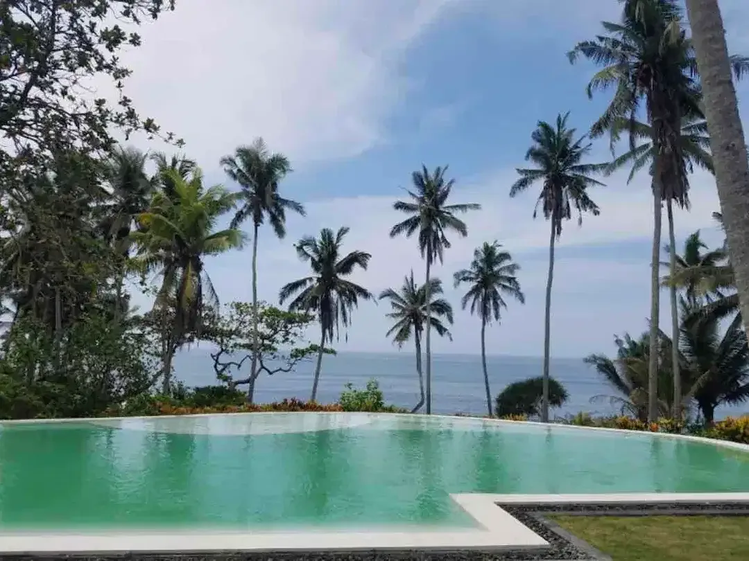 Resort front beach sangat nyaman dan tenang cocok buat investasi - Image 2 of 10
