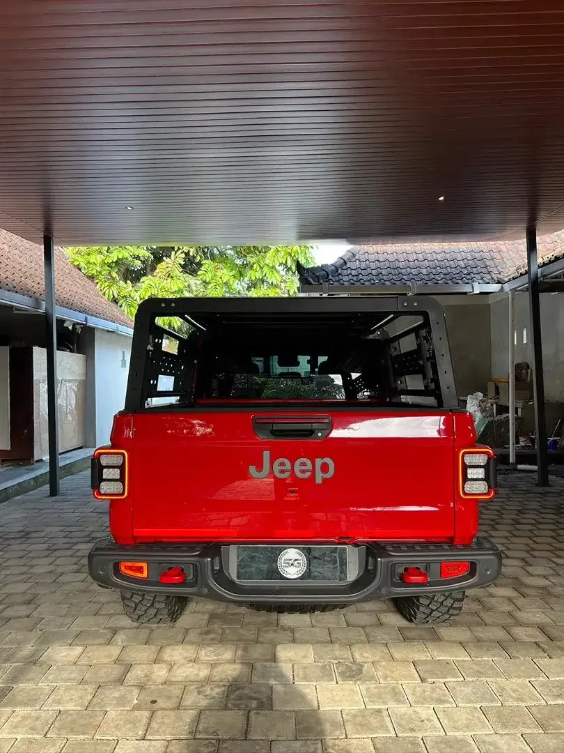 DP 599 JT JEEP RUBICON GLADIATOR 4X4 2020 AT RED - Image 9 of 10