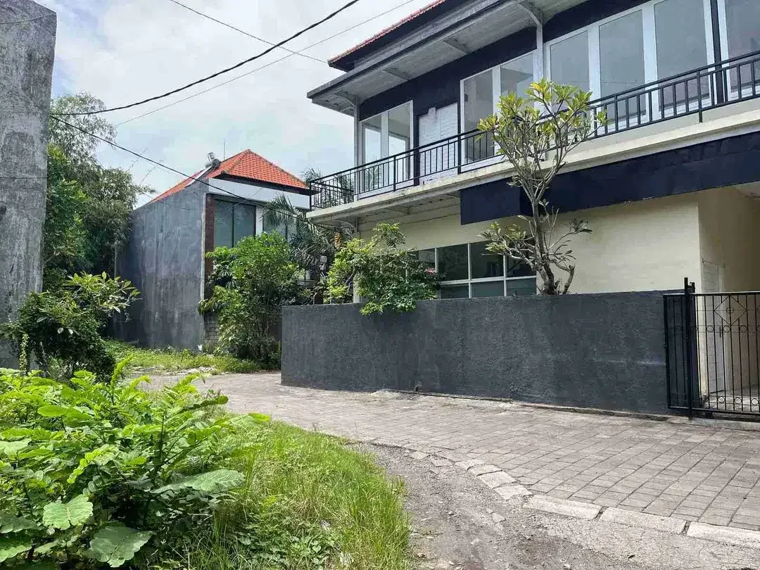 Sale Tanah 140M2 Super Strategis Sekar Sari Sanur Dkt Dyatmika Jl5mtr - Image 1 of 5