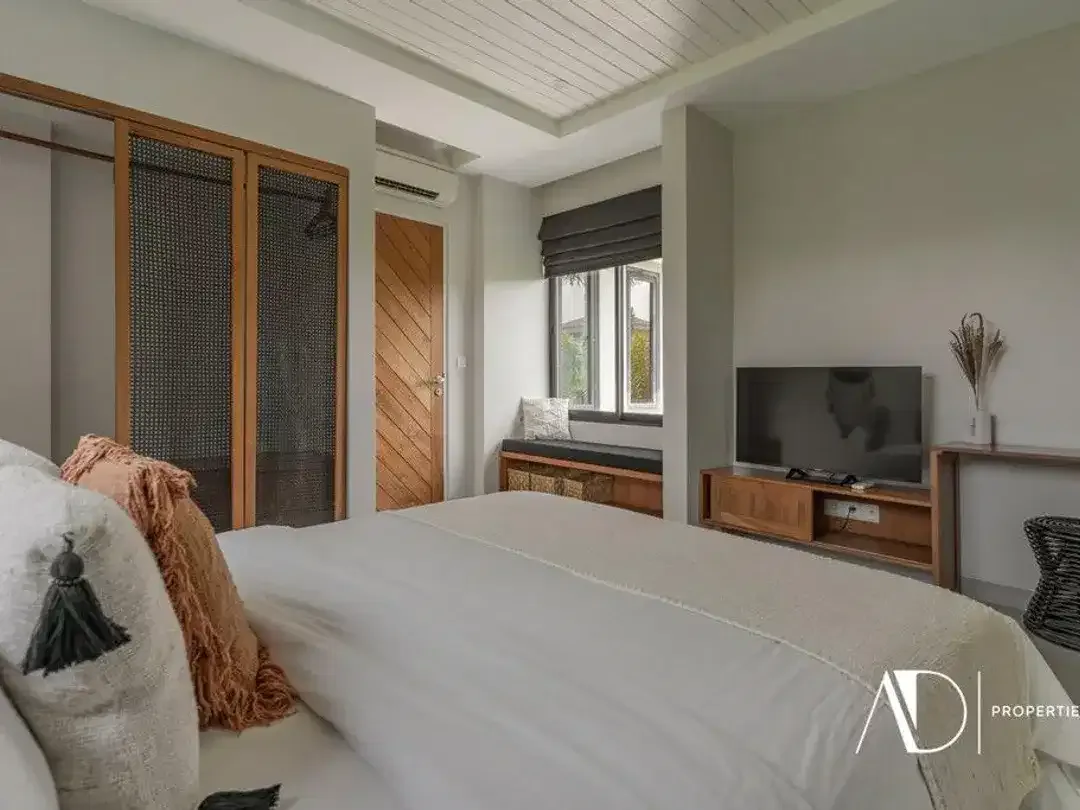 LEASEHOLD | MODERN TROPICAL 4-BEDROOM VILLA IN PRIME BERAWA - Image 10 of 10
