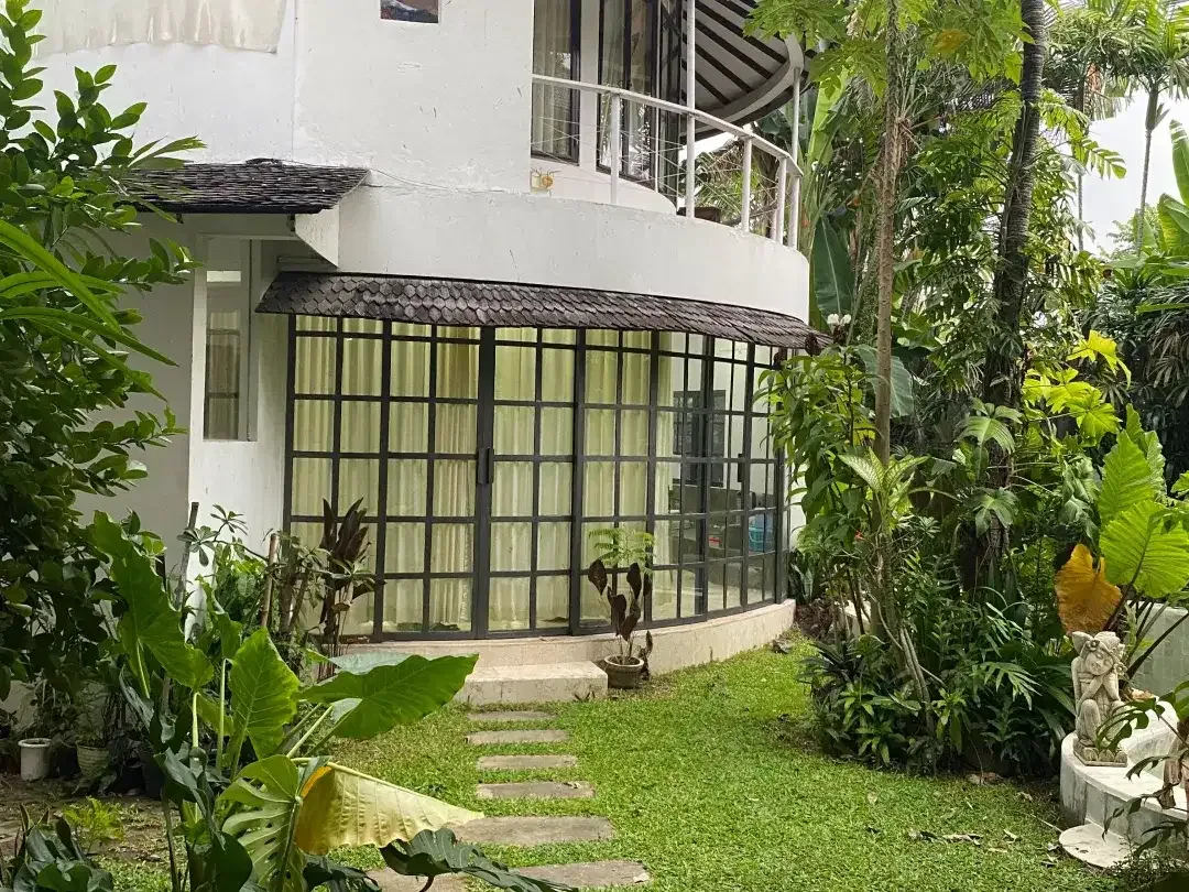 5 Bedroom Villa for sale in Kerobokan, Bali - Image 3 of 10
