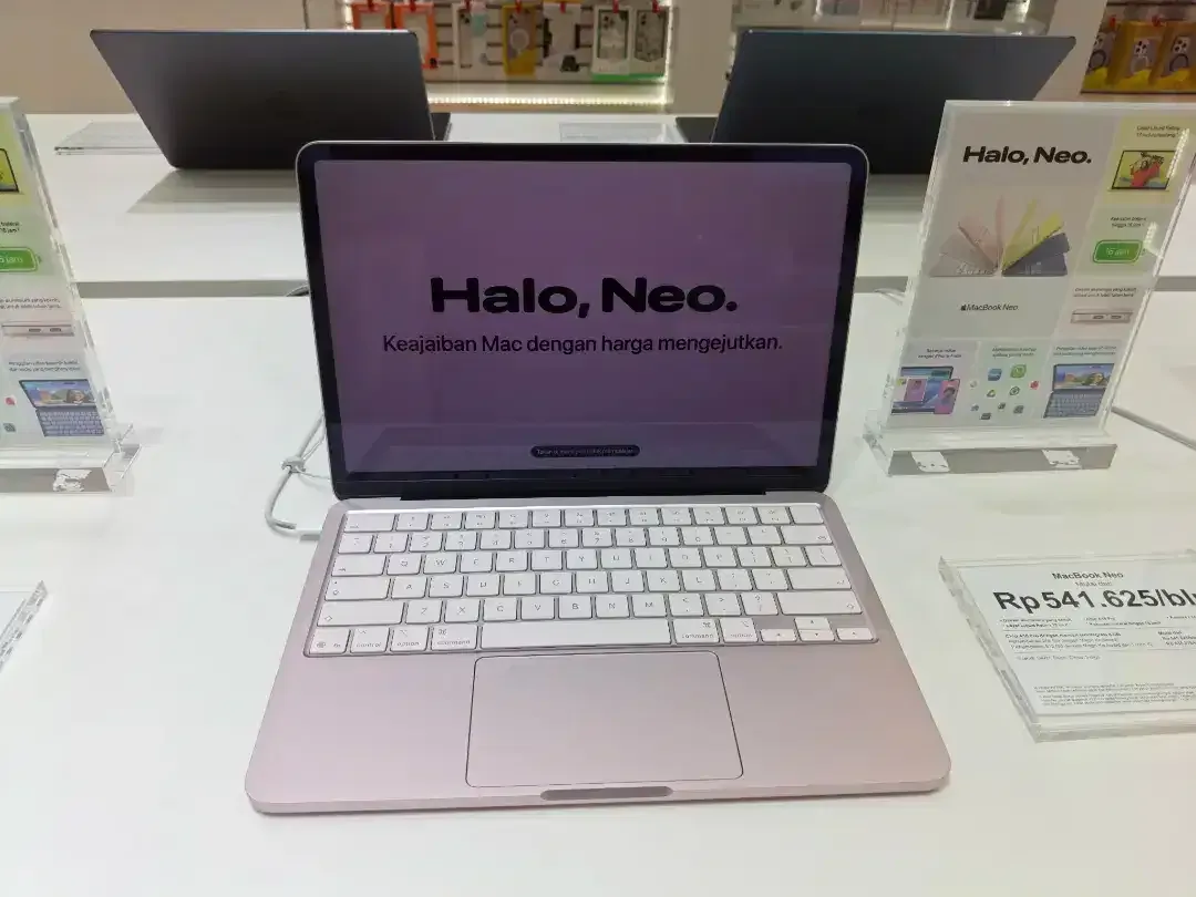 READY MACBOOK NEO DAN MACBOOK PRO 14 INCI - Image 1 of 4