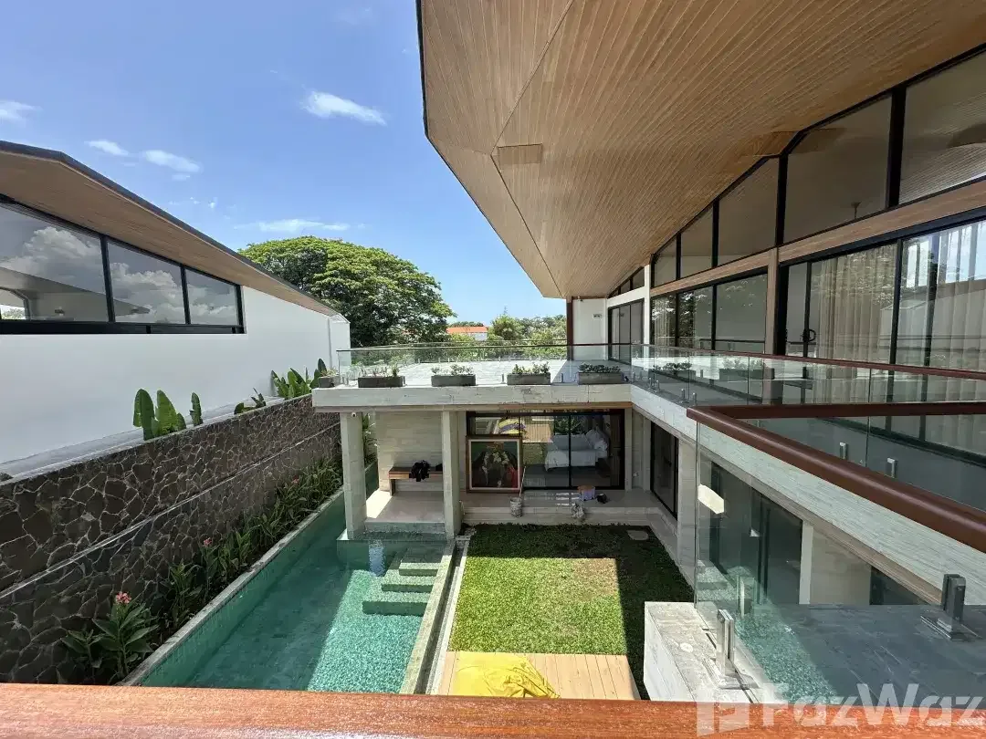 4 Bedroom Villa for sale in Sanur, Bali - Image 2 of 10