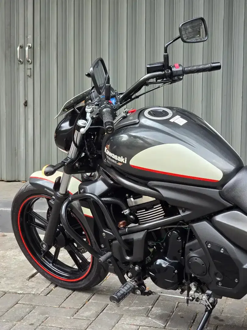 Moge Cruiser Kawasaki Vulcan 650 th 2017/2018 Km14rb Modif Siap Turing - Image 3 of 10