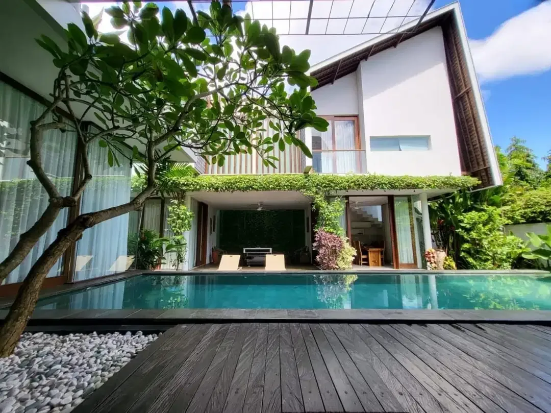 Dijual Villa Di Lingkungan Komplek Puri Gading Jimbaran - Image 2 of 10