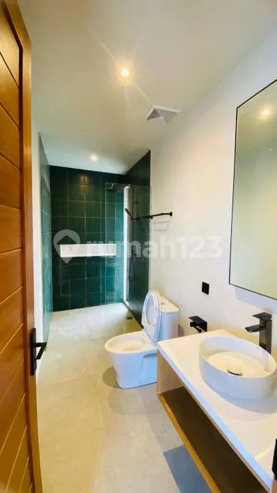 Villa Luxury 2Br Full Furnished Kolam Renang Siap Huni di Cemagi - Image 2 of 4