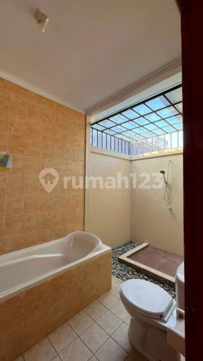 Villa Sanur 2 Bedrooms With Pool And Garden Semi Furnish - Image 3 of 4