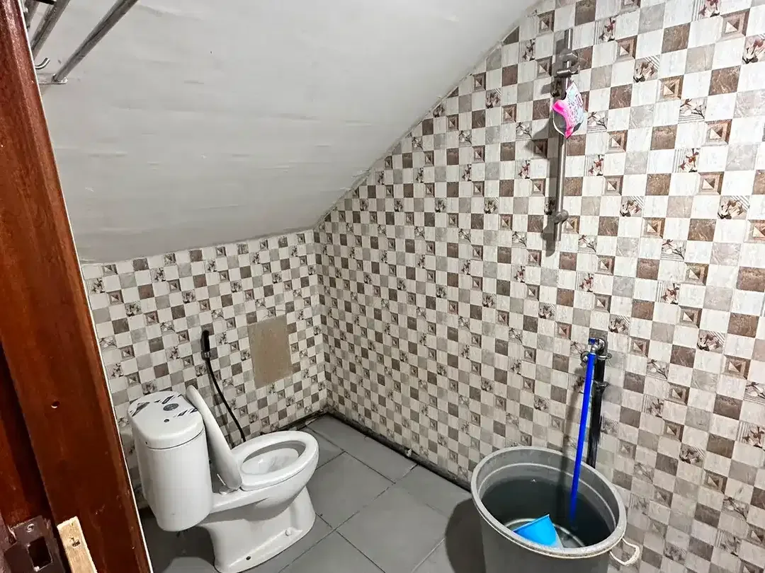 DIJUAL / DISEWA —  TEMPAT TINGGAL & RUKO 3 LANTAI DI ECHO BEACH CANGGU - Image 8 of 8