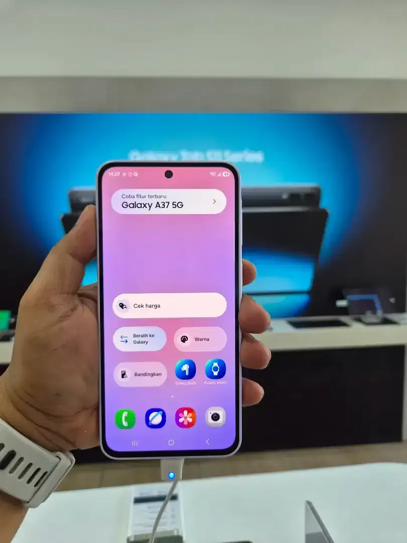 Promo galaxy A37 dan A57 - Image 2 of 2