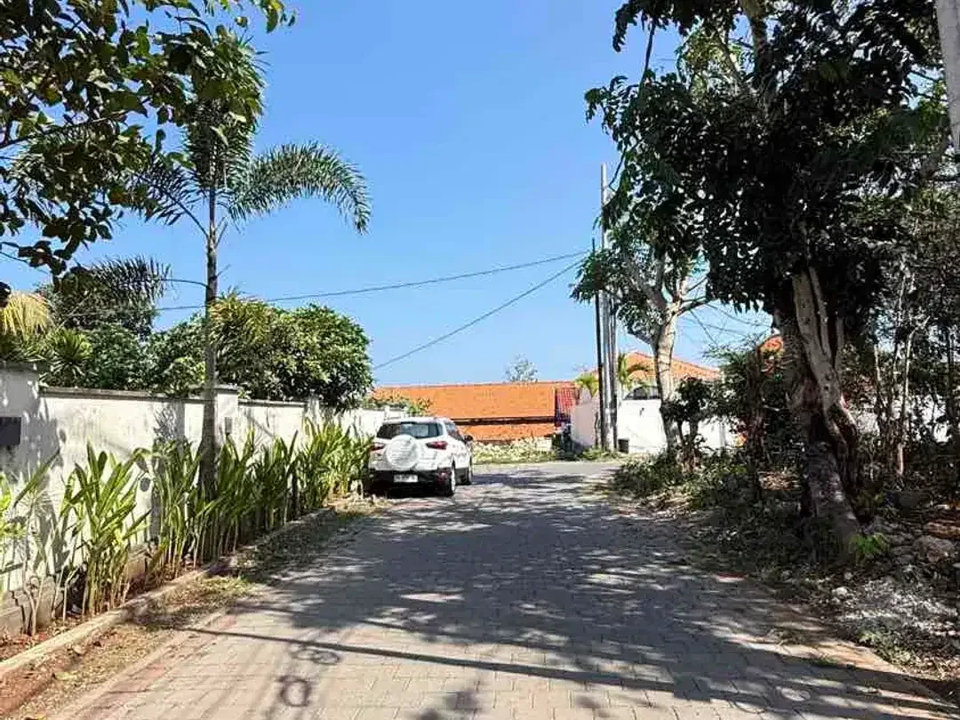DIJUAL TANAH HOOK STRATEGIS DEKAT JL. PURA MASUKA – UNGASAN, BALI - Image 1 of 9