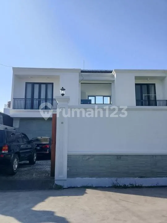Rumah Murah Renon Denpasar 7Kt Pool Landsize 510 Buildsize 320 - Image 1 of 4