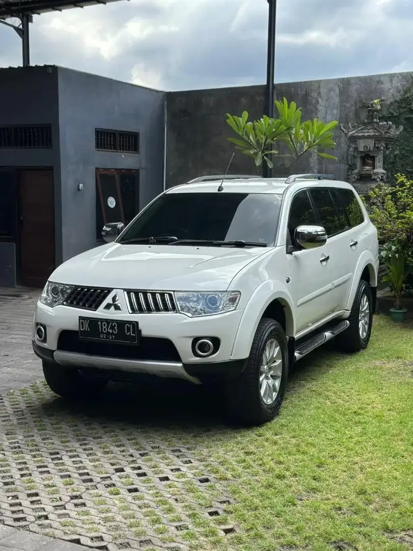 PAJERO DAKAR EXCEED 2011 MATIC DIESEL ASLI BALI ISTIMEWA SIAP PAKAI - Image 2 of 10