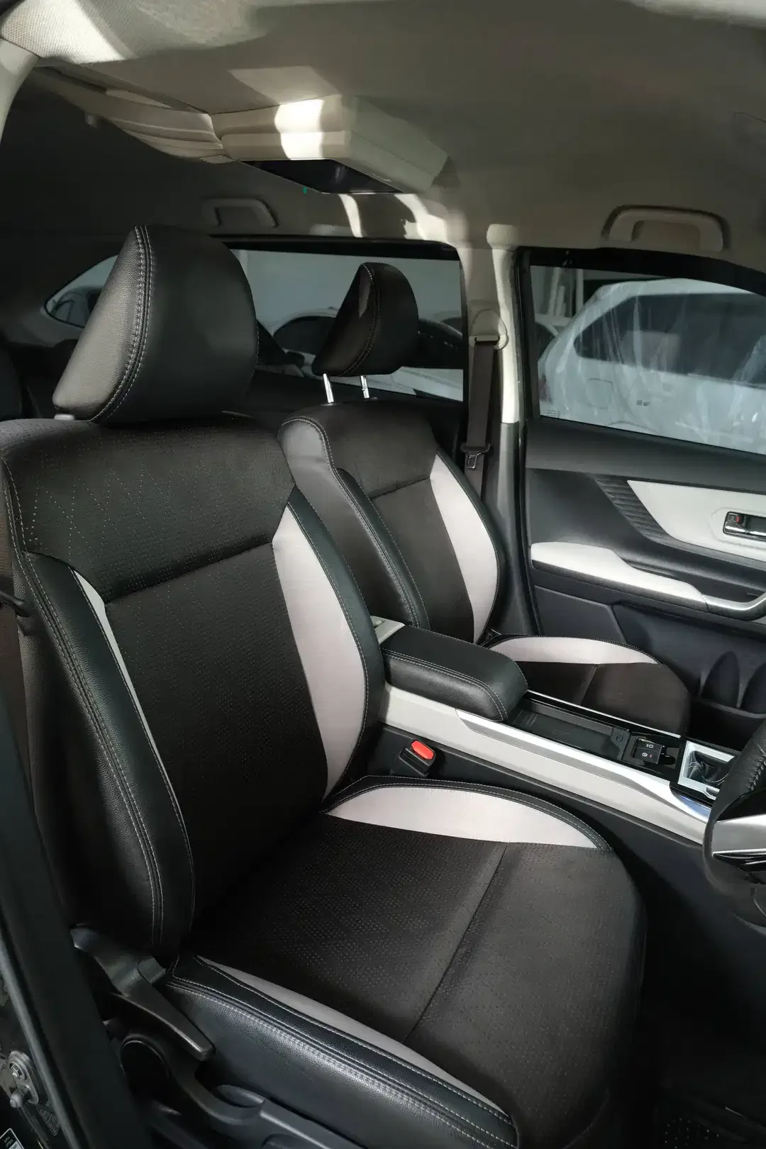 VELOZ Q 1.5 CVT 2022 - Image 9 of 10