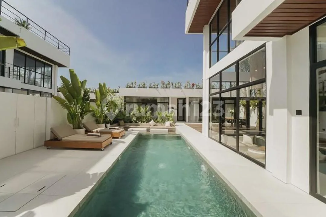 Leasehold - Luxury Villa On The Oceanfront In One Of The Most Picturesque Areas Of Pererenan, Bali - Image 2 of 4
