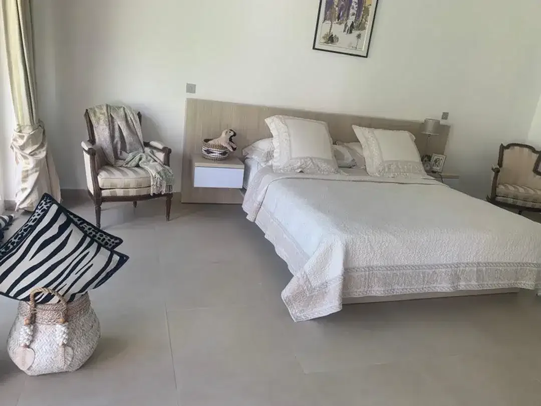 Leasehold - Spacious Renovated Villa with Large Garden in Prime Umalas Location - Image 8 of 9