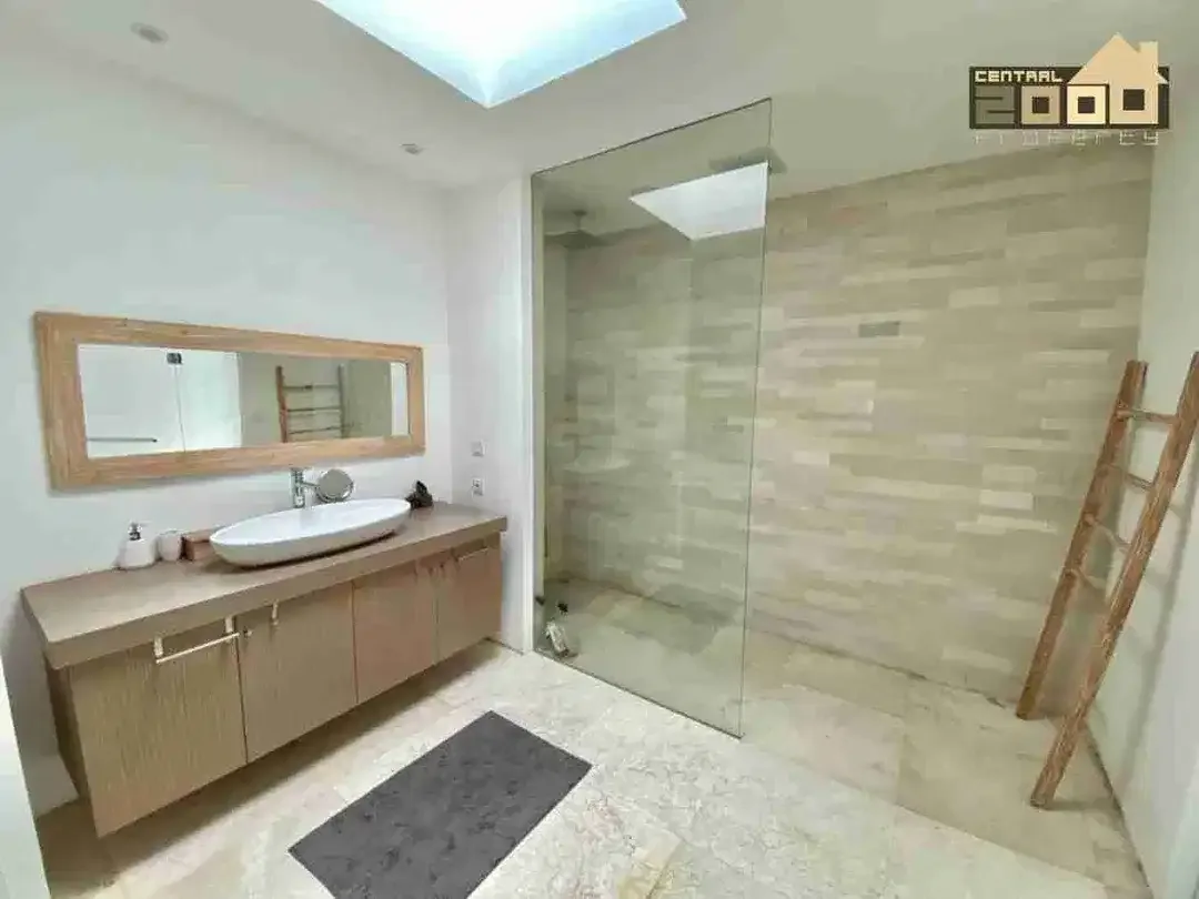 Dijual Villa Eksklusif Umalas, Kolam Renang Pribadi & Security 24 Jam - Image 8 of 10