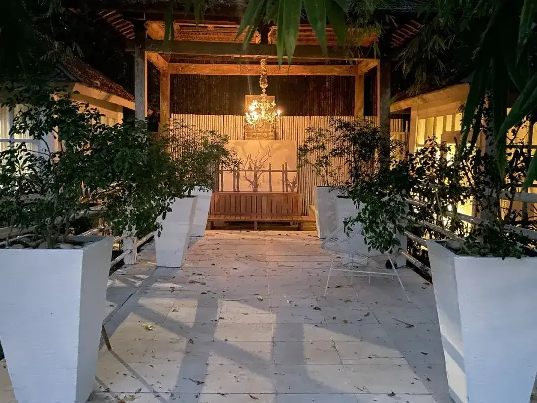 Freehold - Boutique private residence villa with organic gardens in Canggu area - Image 6 of 10