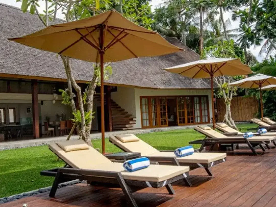 Villa 7 Bedrooms Freehold in Great Location Kerobokan, Canggu - Image 1 of 10