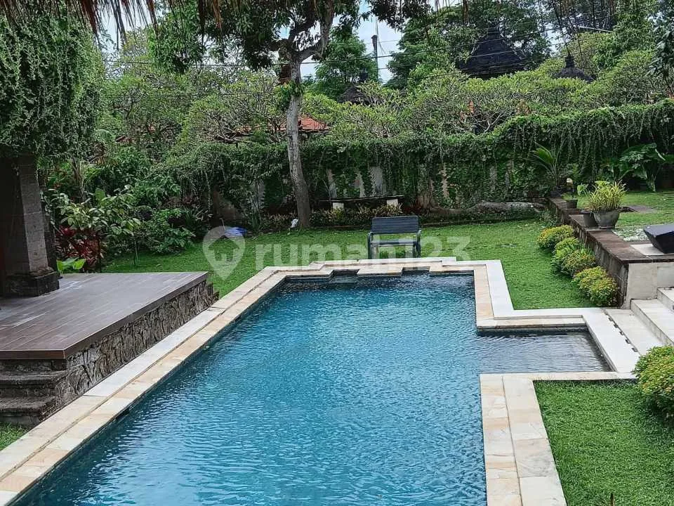 Big Villa In Kesiman With Ocean Views - Image 1 of 4