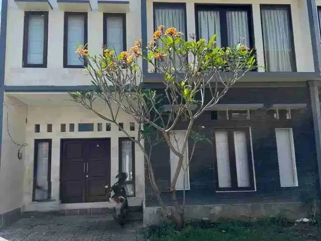 Rumah 2 Lantai Siap Huni di Raya Tukad Pancoran Panjer - Image 1 of 10