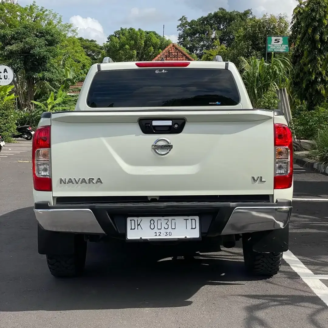Nissan Navara dCab VL 4x4 2.4 AT - 2017 - Image 5 of 10
