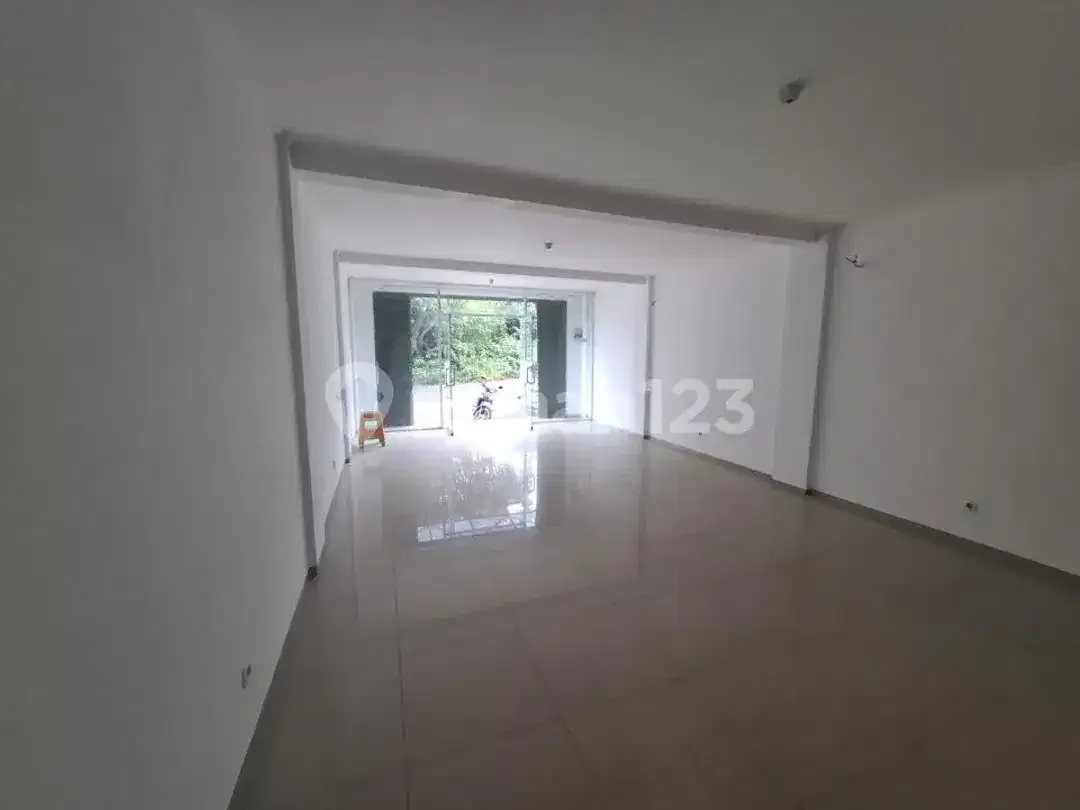 3 Lantai Ruko Pinggir Jalan Utama Nusa Dua Lokasi Super Strategis - Image 4 of 5