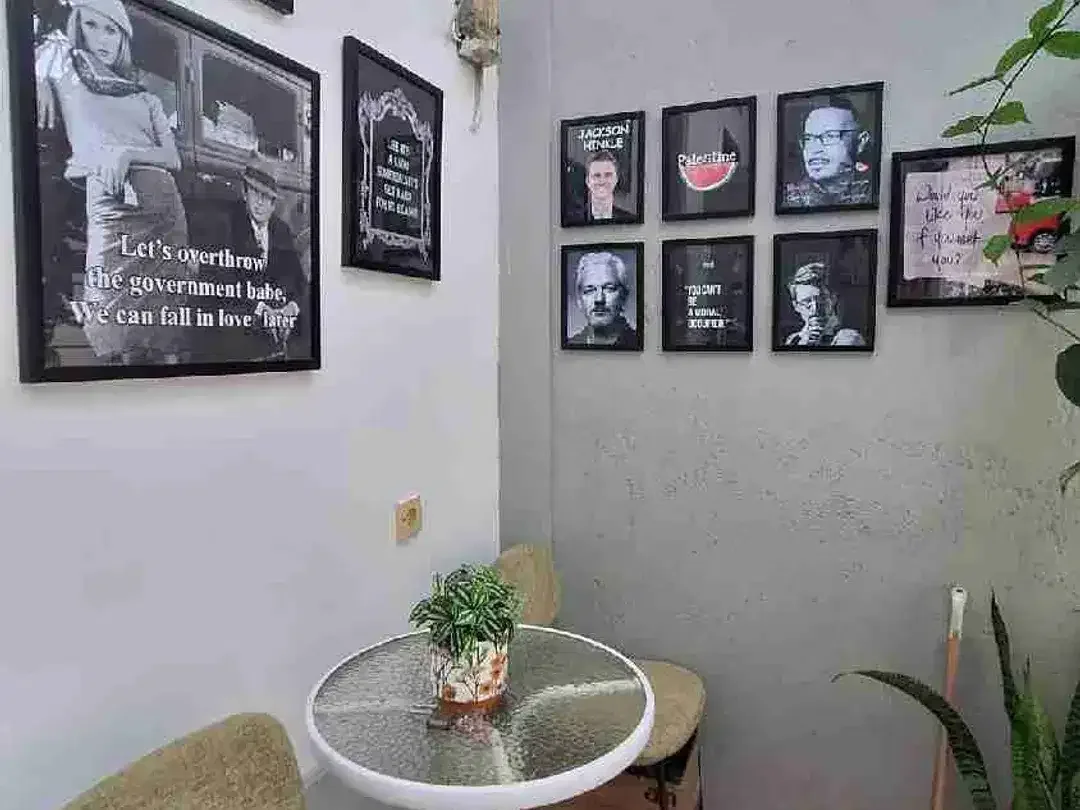 1 BEDROOMX FLAT WITH PRIVATE GATE AND KITCHEN IN JL TAMAN SARI KEROBOKAN - Image 1 of 10