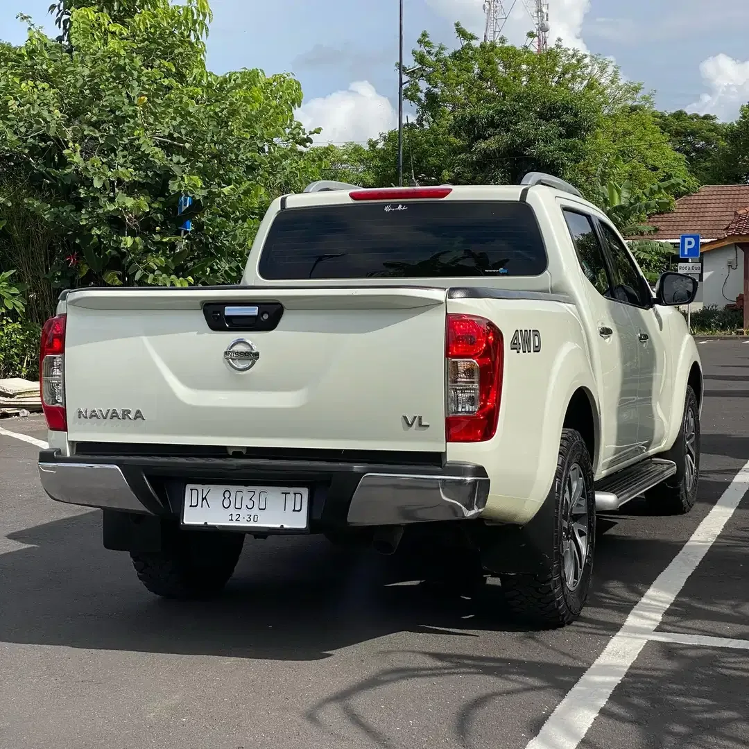 Nissan Navara dCab VL 4x4 2.4 AT - 2017 - Image 6 of 10