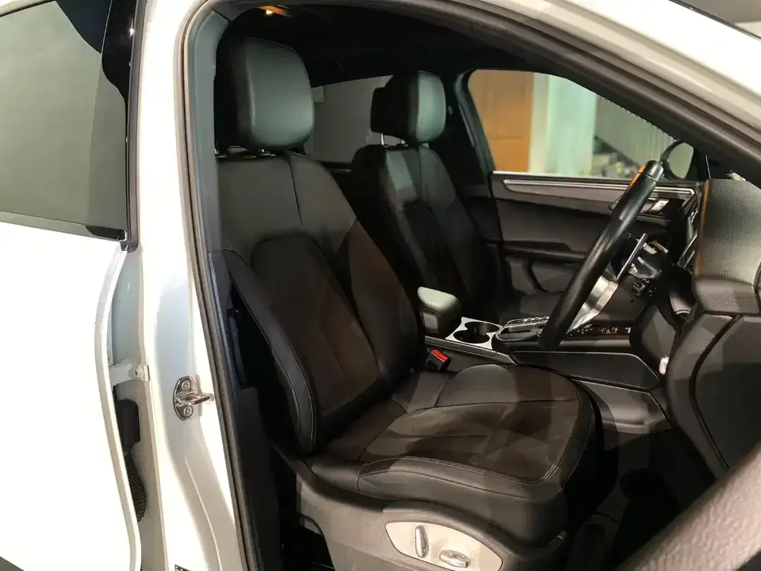 Porsche Macan 2.0L PDK AT 2014 - Image 10 of 10