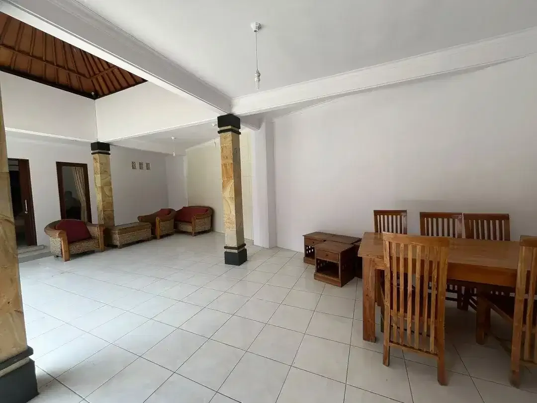Semi-Furnished 2-Bedroom Villa For Rent In Umalas - Image 5 of 10