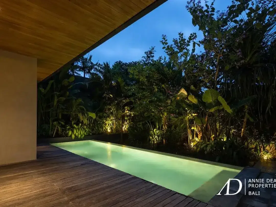 FREEHOLD | LUXURY DESIGNER VILLA IN PRIME BERAWA - CANGGU - Image 4 of 10