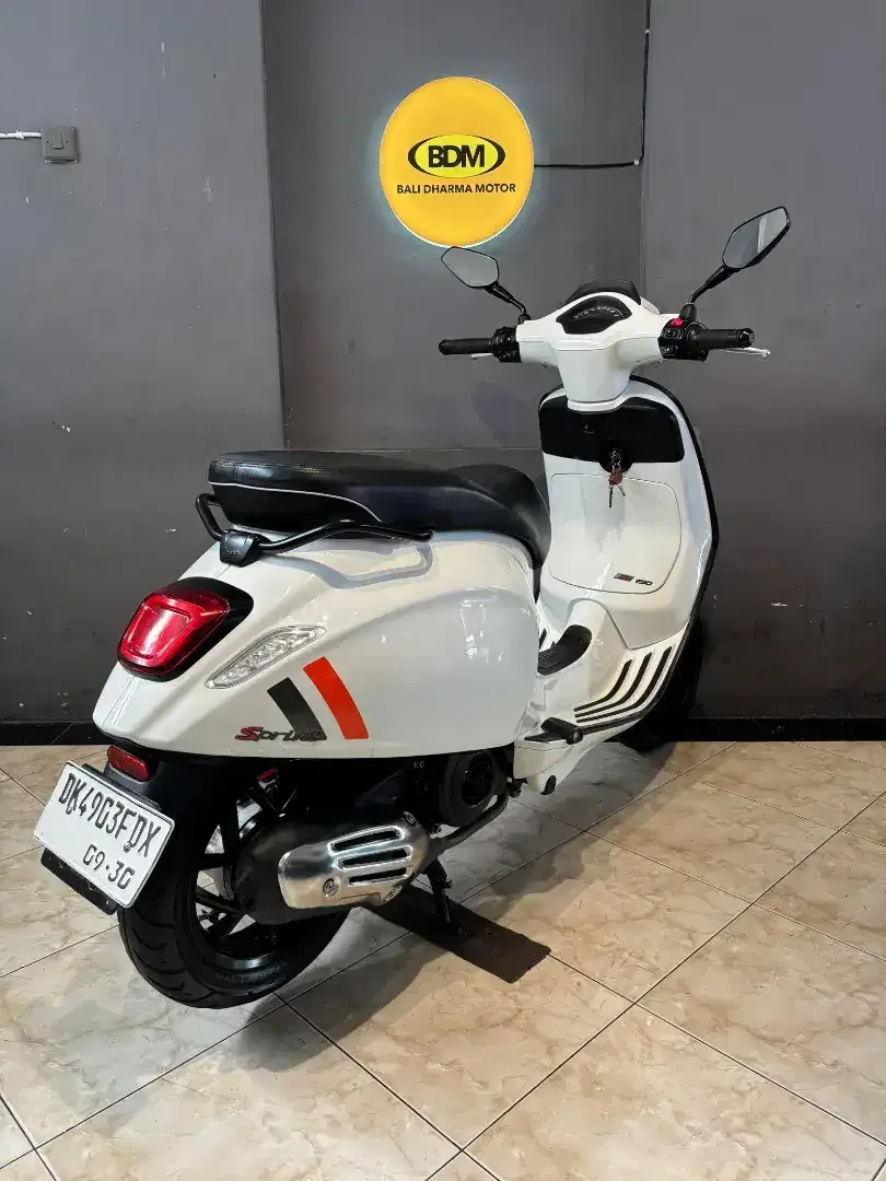 DP 5 JT / BUNGA MENURUN 2% / PIAGGIO VESPA SPRINT S TAHUN 2025 - Image 3 of 7