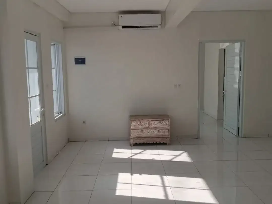 FULLY FURNISHED HOUSE WITH OCEAN VIEW KAMPIAL NUSA DUA - Image 2 of 10