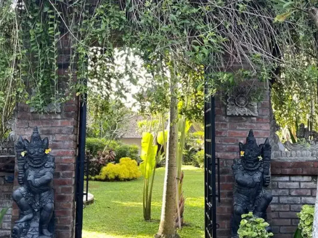 TANAH BONUS BANGUNAN VILLA KUNO DI KUBU MANYAR CANGGU BADUNG - Image 5 of 7