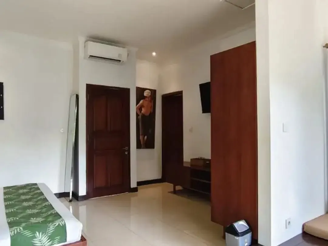 TANAH BONUS BANGUNAN HOTEL DI KEDEWATAN UBUD - Image 7 of 9
