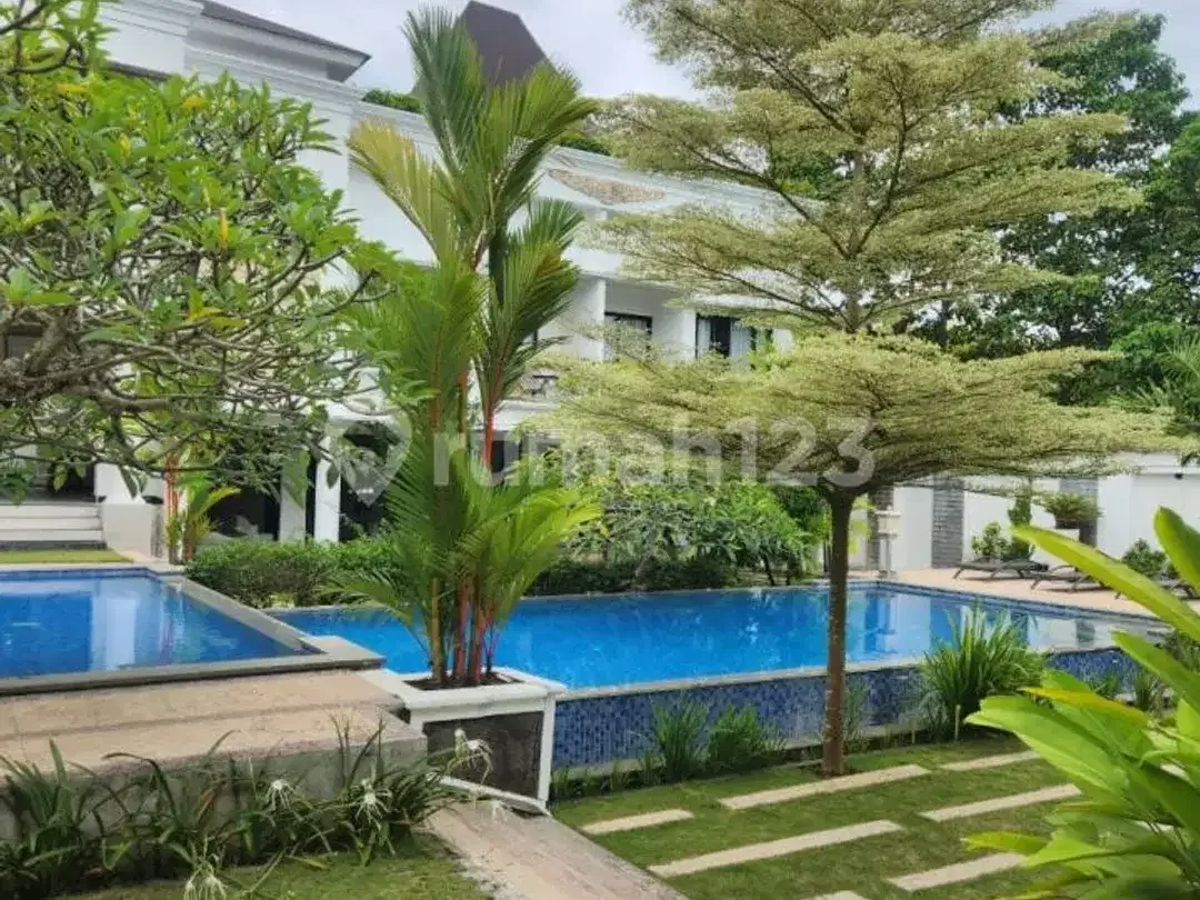 Luxury Villa Modern Contemporer Style In Pantai Balangan - Image 2 of 5