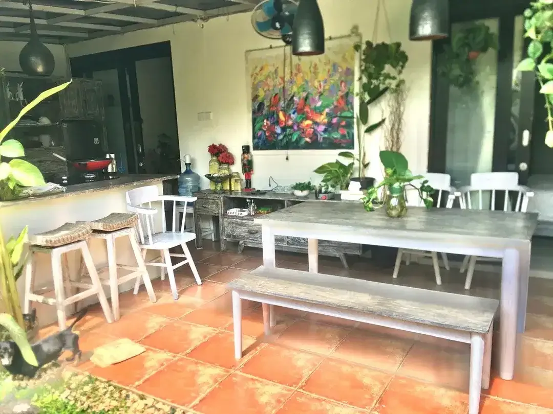 Rumah Hook 3 Kamar Tidur Fully Furnished Dijual di Ungasan, Badung - Image 3 of 9
