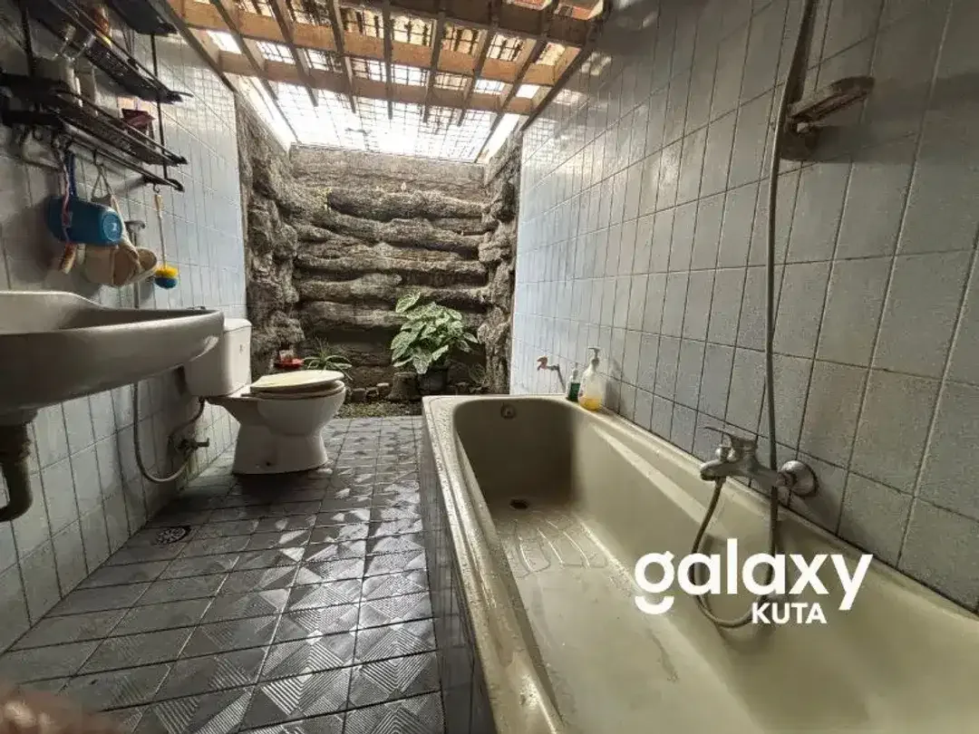 DIJUAL RUMAH DEKAT AREA PARIWISATA DI NYANG NYANG SARI DALAM BADUNG - Image 8 of 10