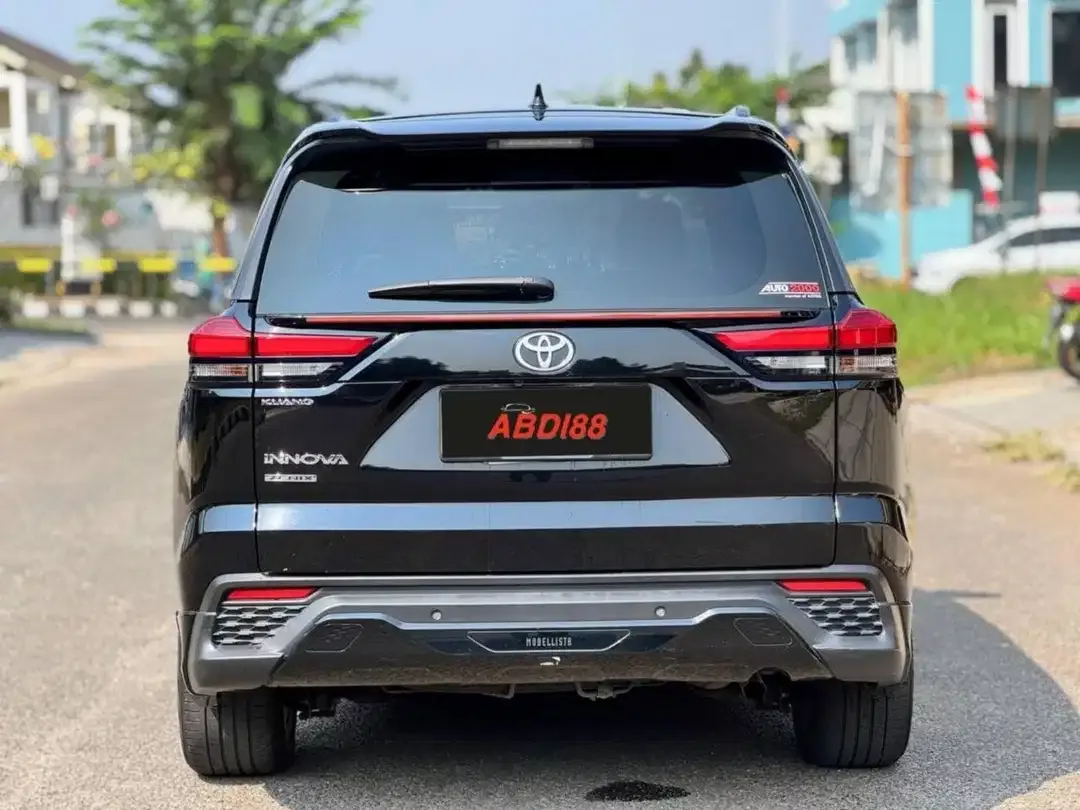 Toyota Kijang Innova Zenix 2.0 G AT Upgrade Modellista 2024/2025 - Image 7 of 10