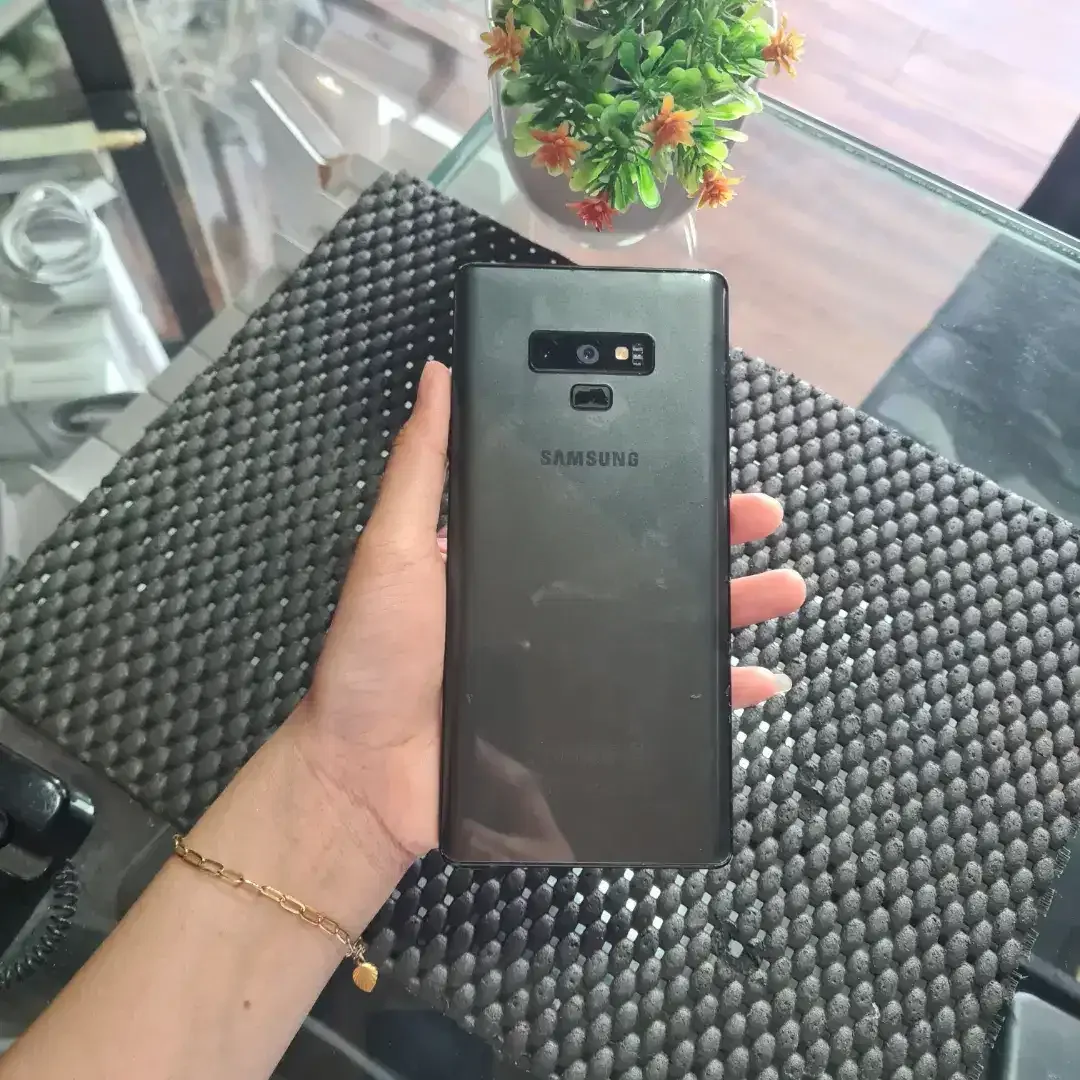 Samsung Galaxy Note 9 6/128GB – Unit Only – Kondisi Siap Pakai - Image 1 of 3